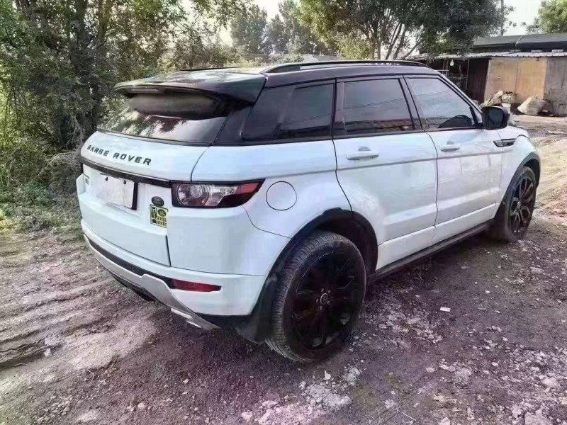 青岛13年路虎极光7