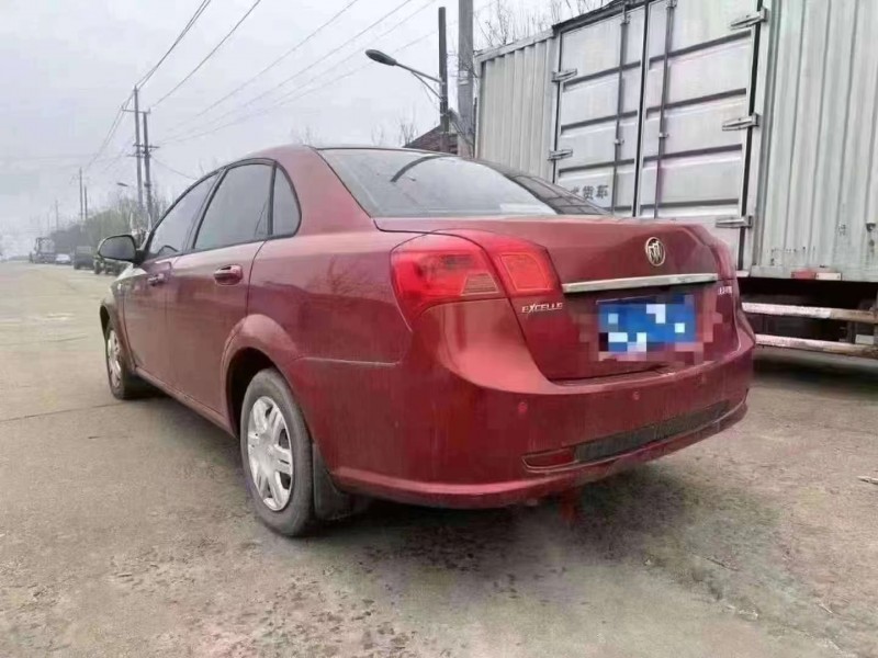 青岛14年别克凯越7