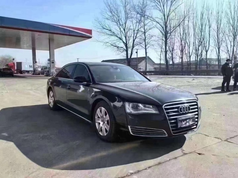 青岛12年奥迪A8L2