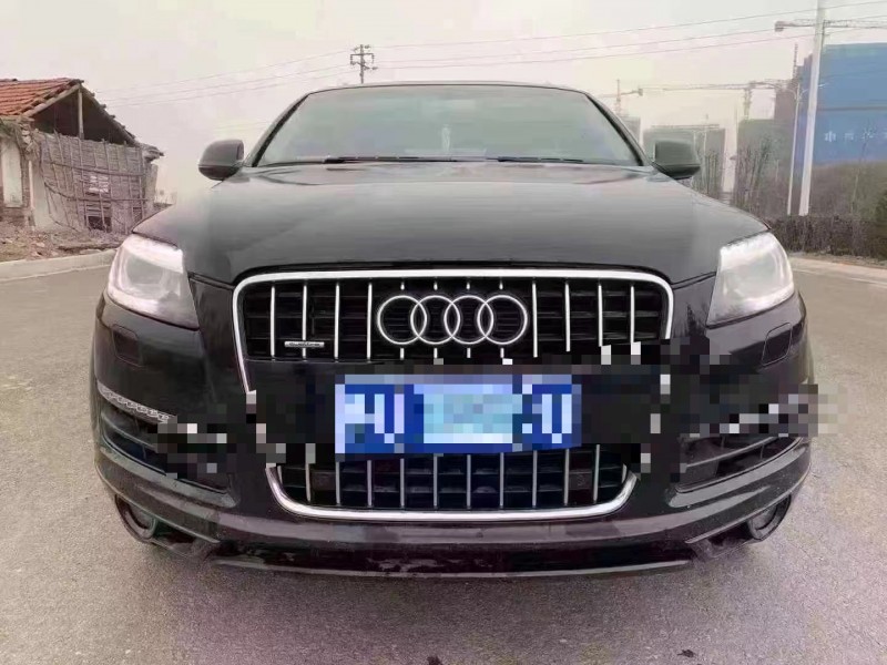 青岛13年奥迪Q71