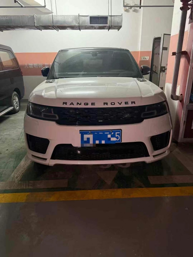 广州18年路虎揽胜运动1