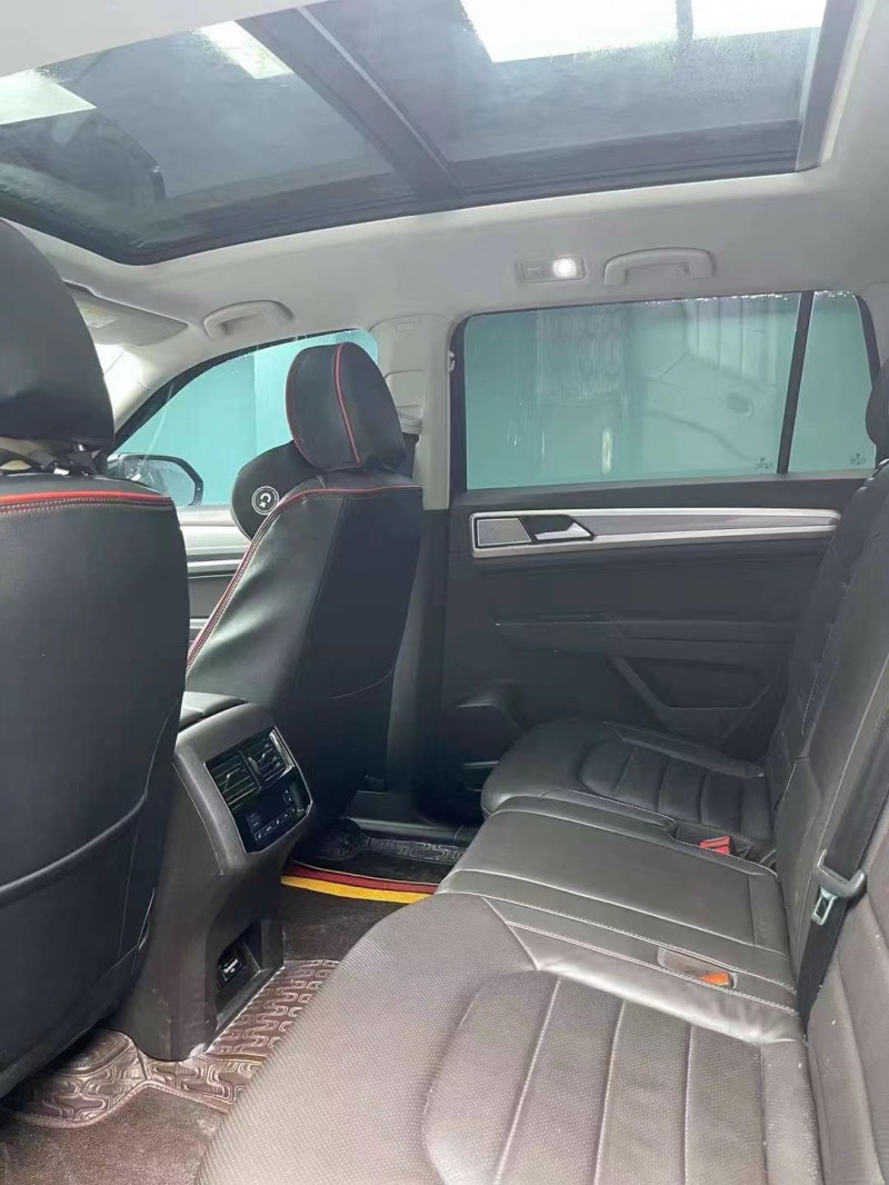 成都20年大众途昂5