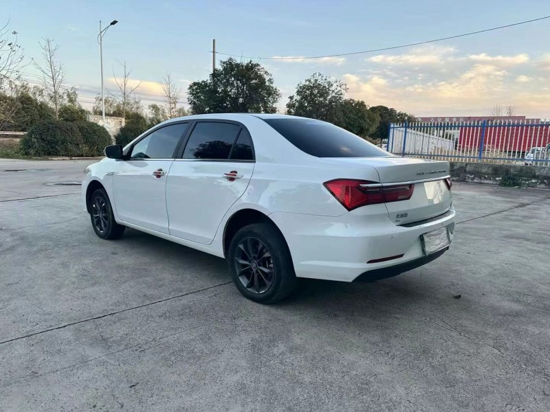 徐州23年比亚迪秦8