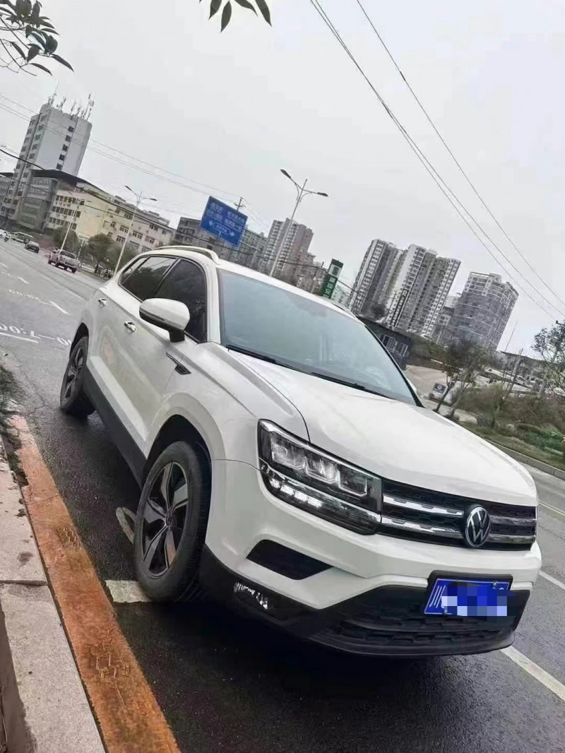 成都22年大众途岳3