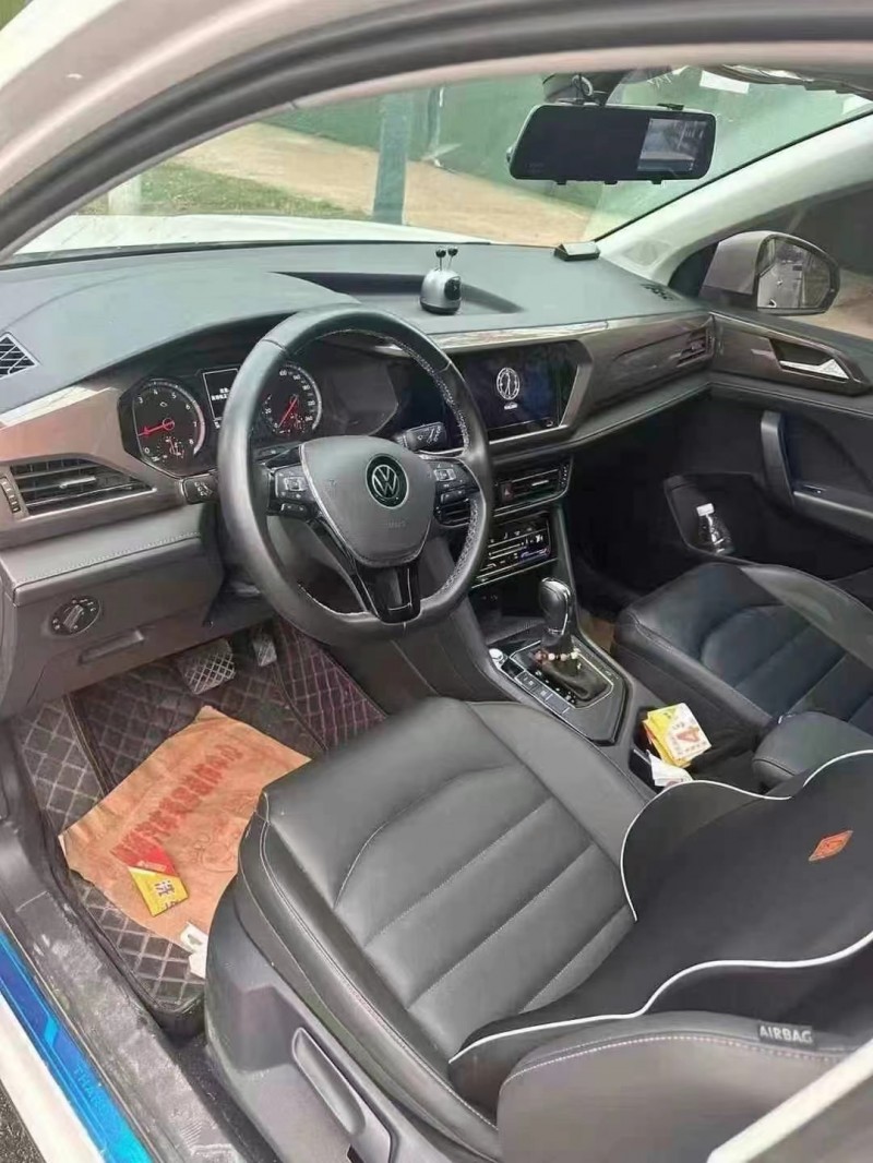 成都22年大众途岳9