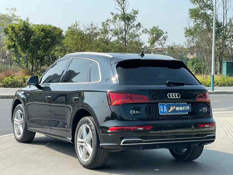 东莞19年奥迪Q58