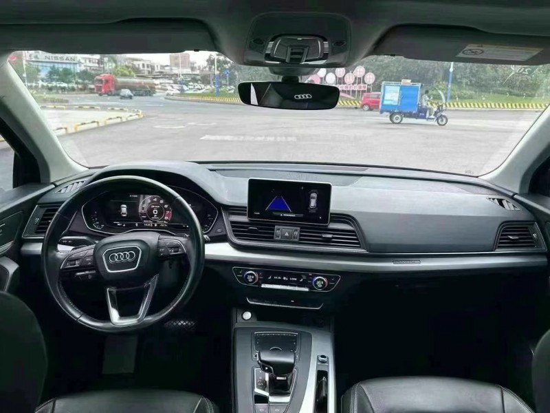 佛山20年奥迪Q58