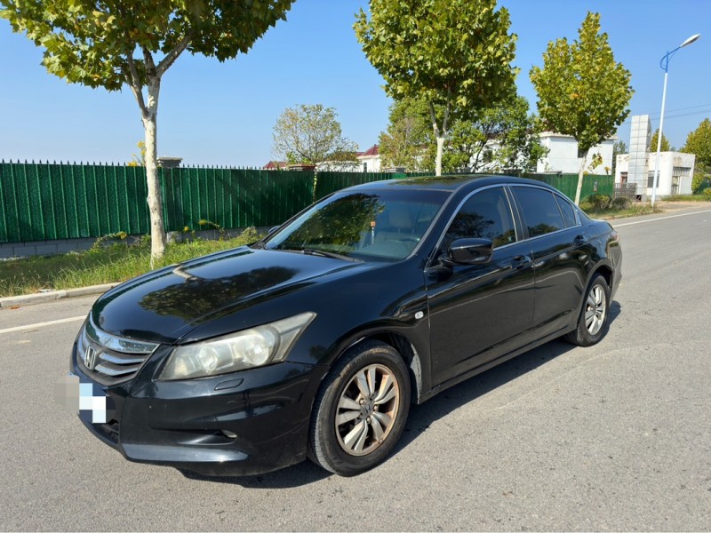 盐城12年本田雅阁2