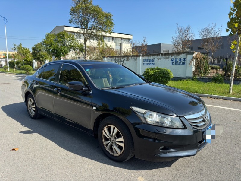 盐城12年本田雅阁3