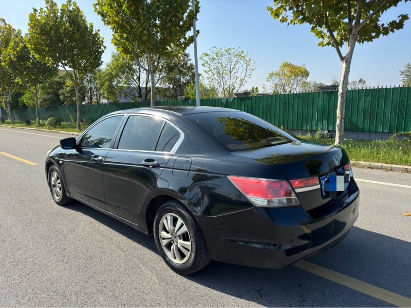 盐城12年本田雅阁5