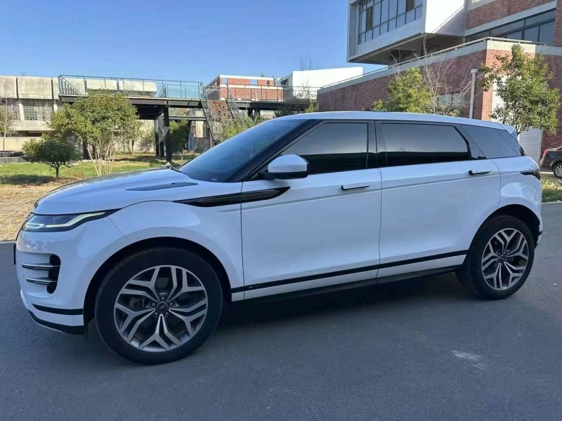 济宁21年路虎极光3