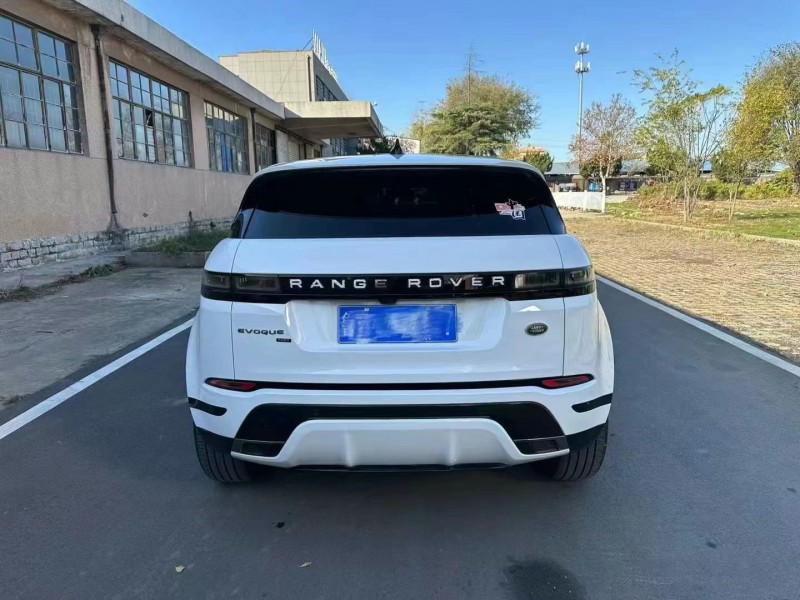 济宁21年路虎极光5