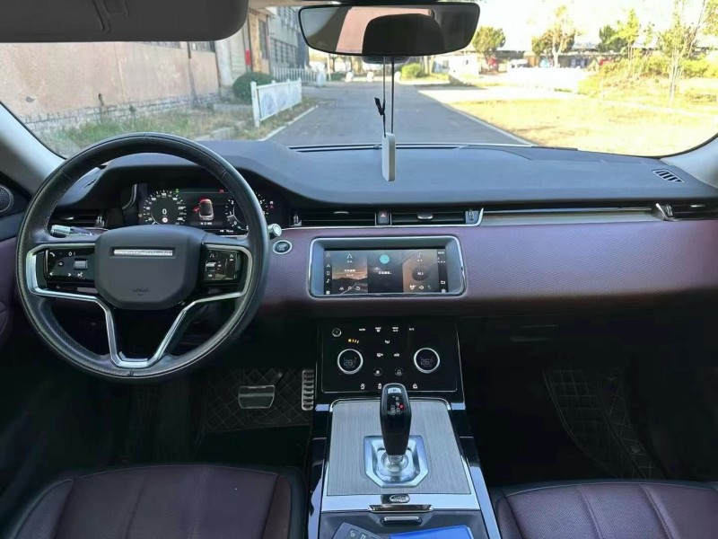 济宁21年路虎极光7