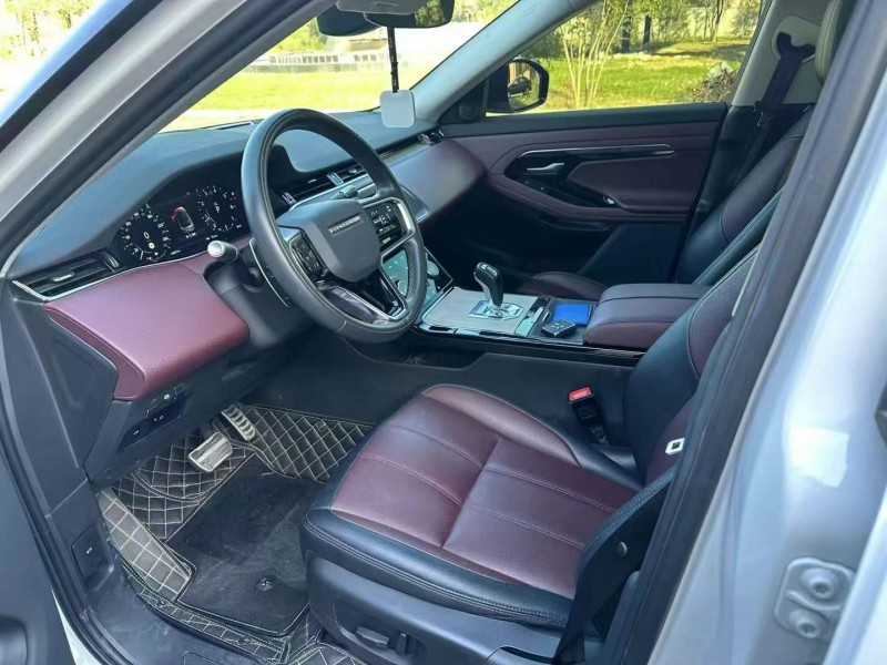 济宁21年路虎极光9