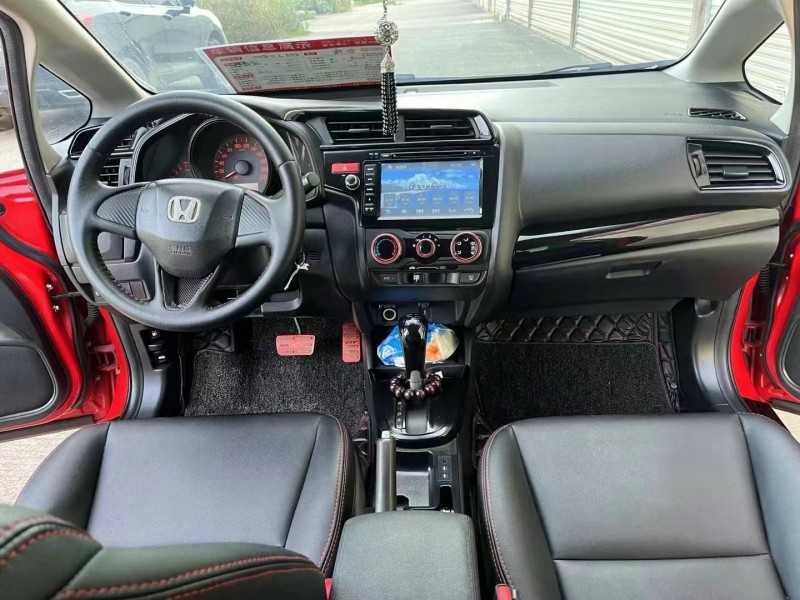 深圳18年本田飞度2