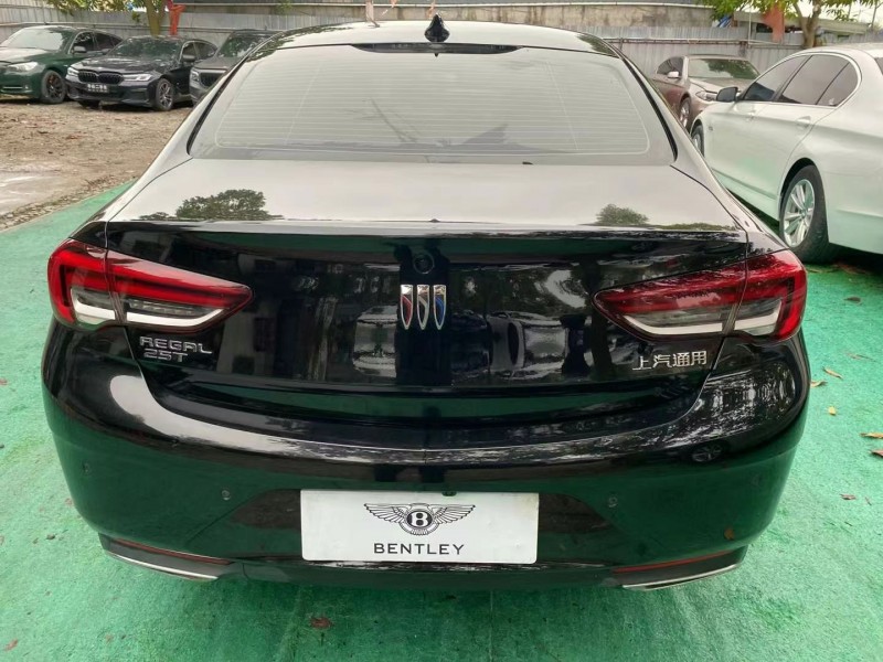 广州23年别克君威5