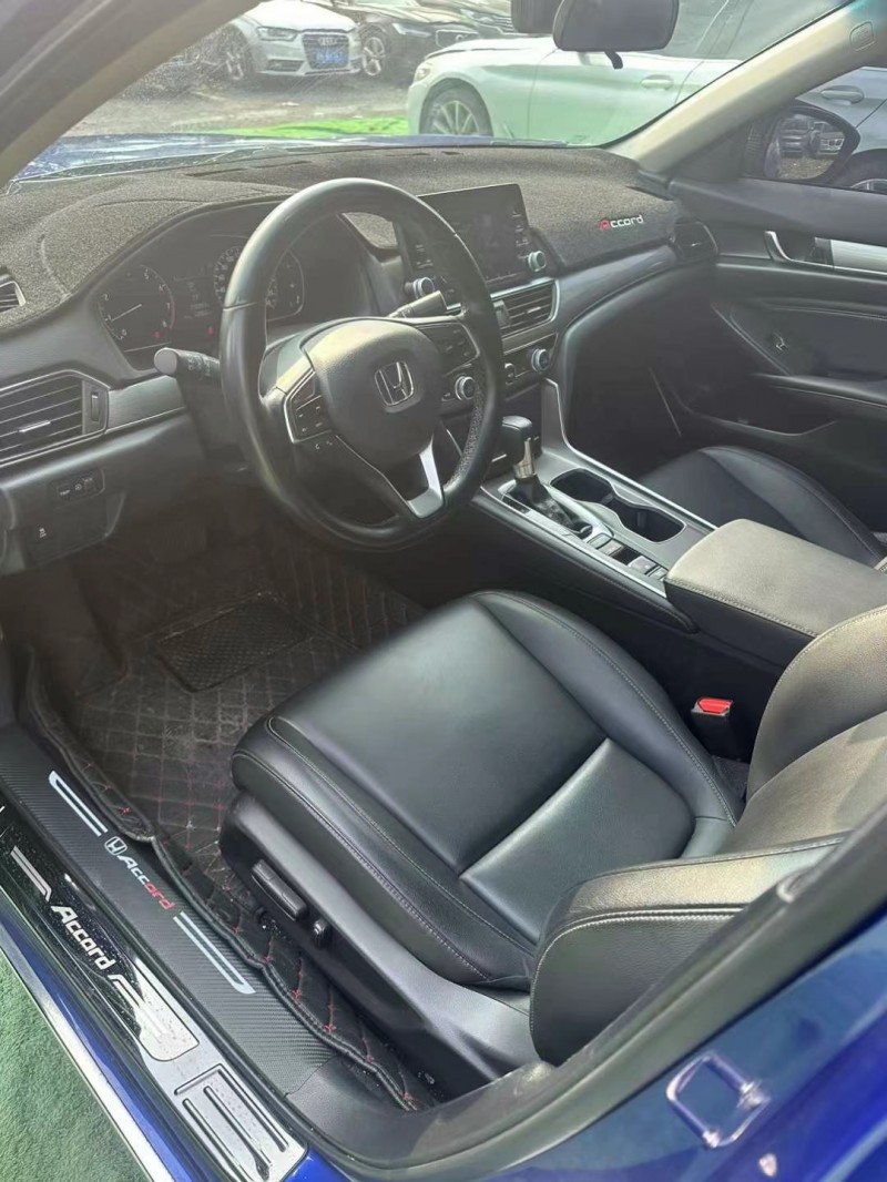 广州20年本田雅阁5