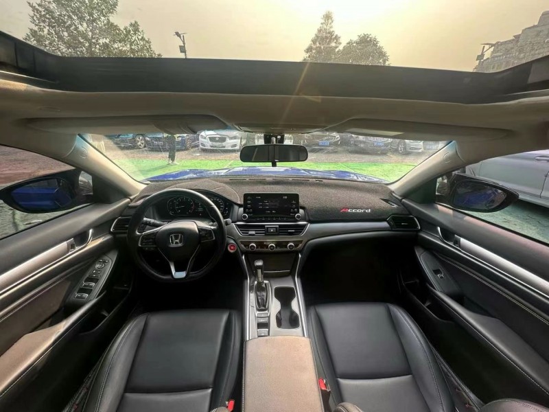 广州20年本田雅阁7