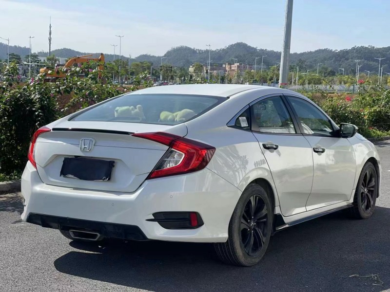 东莞19年本田思域7