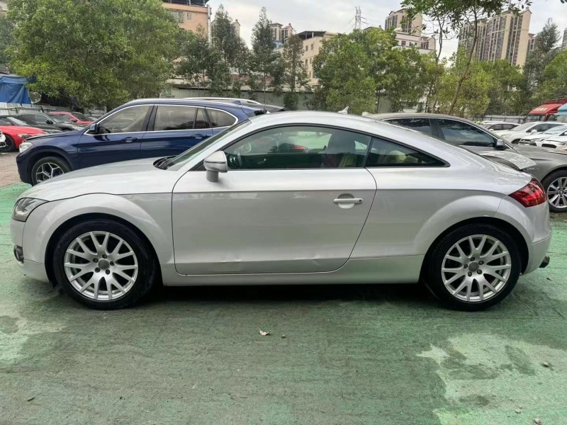 广州09年奥迪TT6