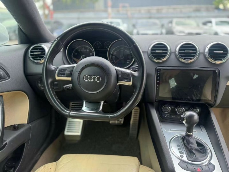 广州09年奥迪TT7