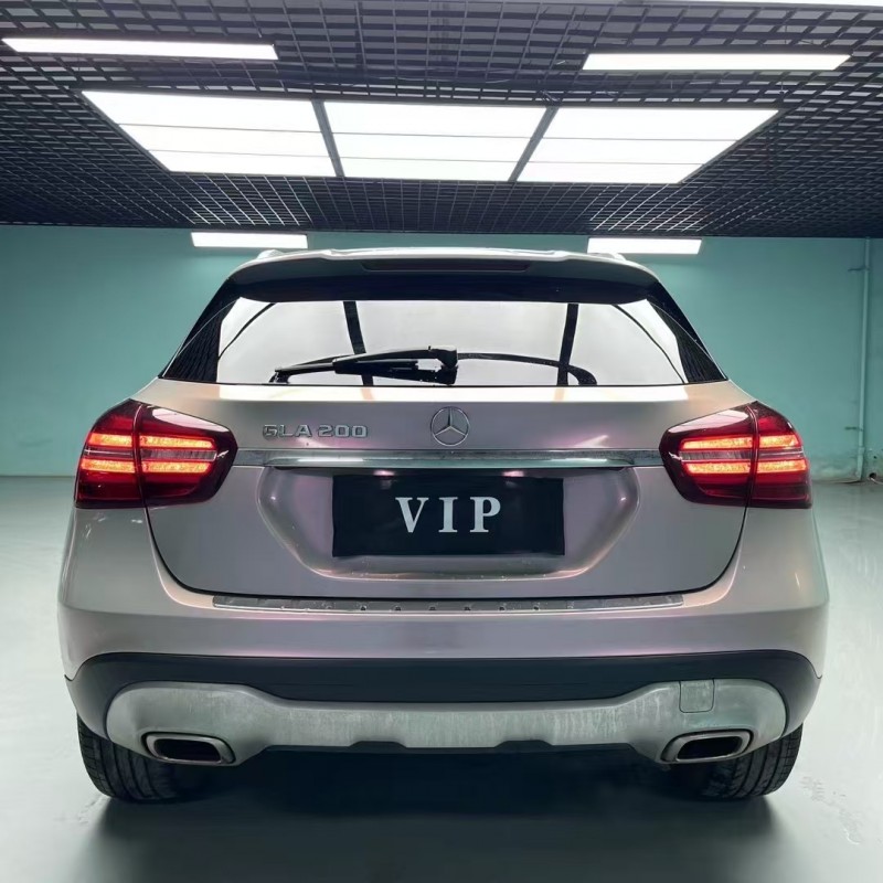 成都18年奔驰GLA7