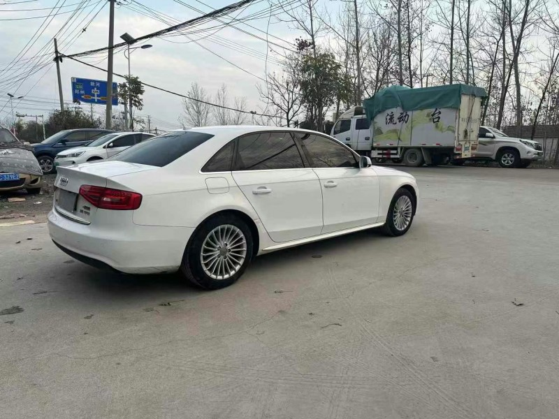 徐州14年奥迪A4L7