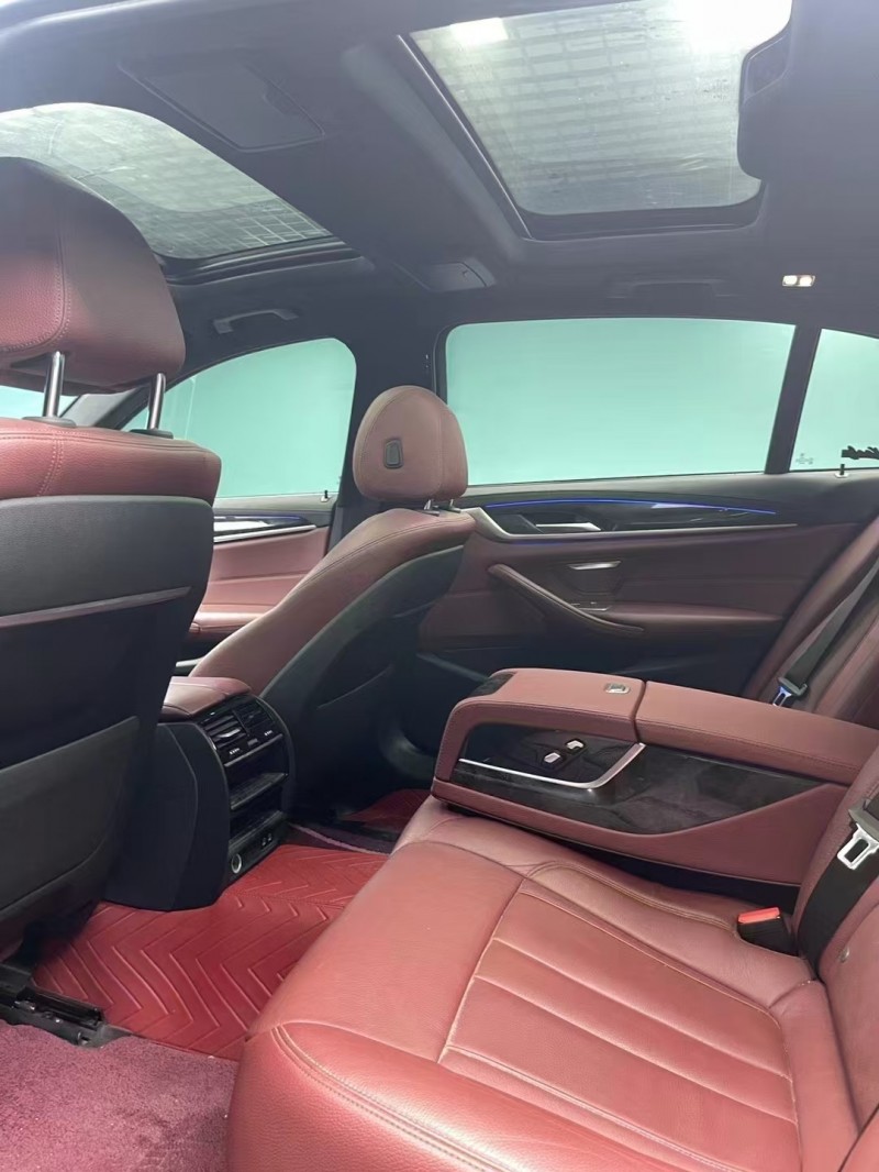 成都20年宝马5系5