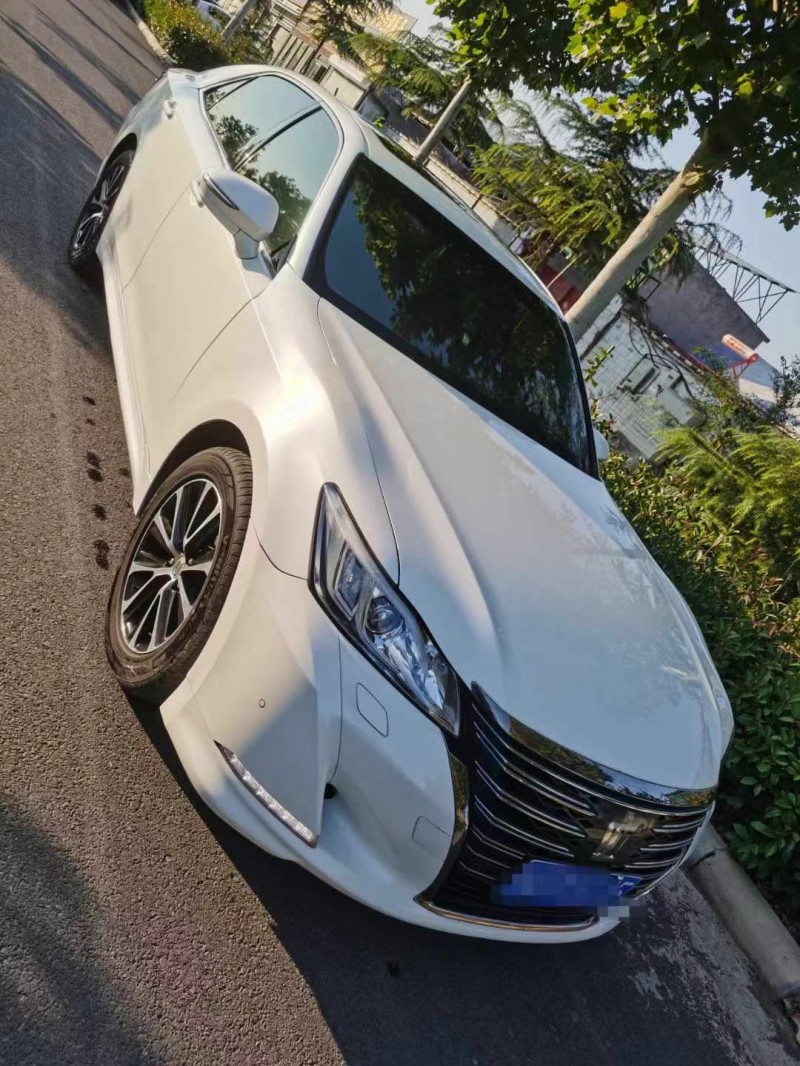 广州18年丰田皇冠2