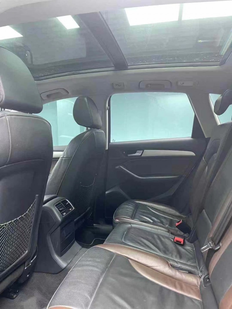 成都18年奥迪Q55