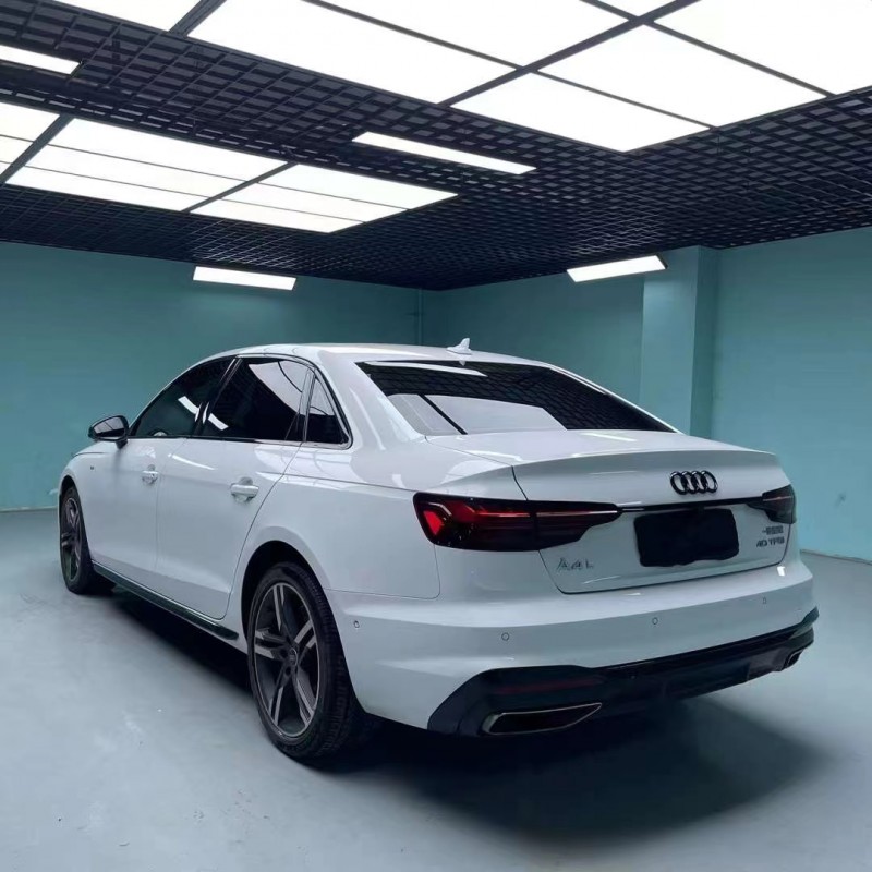 成都22年奥迪A4L9