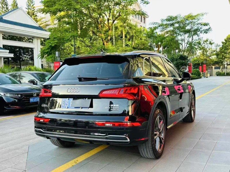 广州18年奥迪Q58