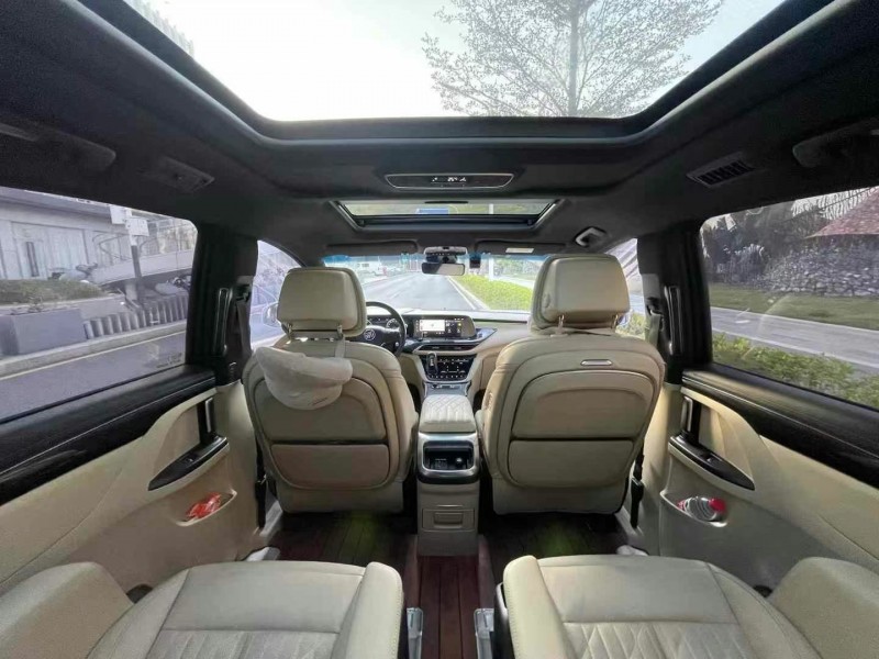 深圳22年别克GL84