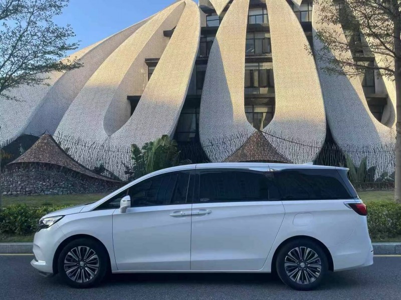 深圳22年别克GL88