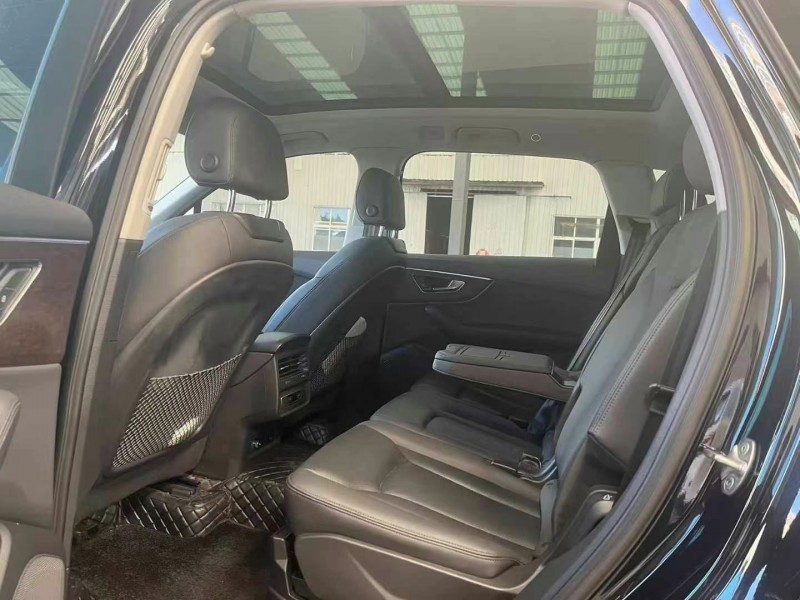 徐州23年奥迪Q76