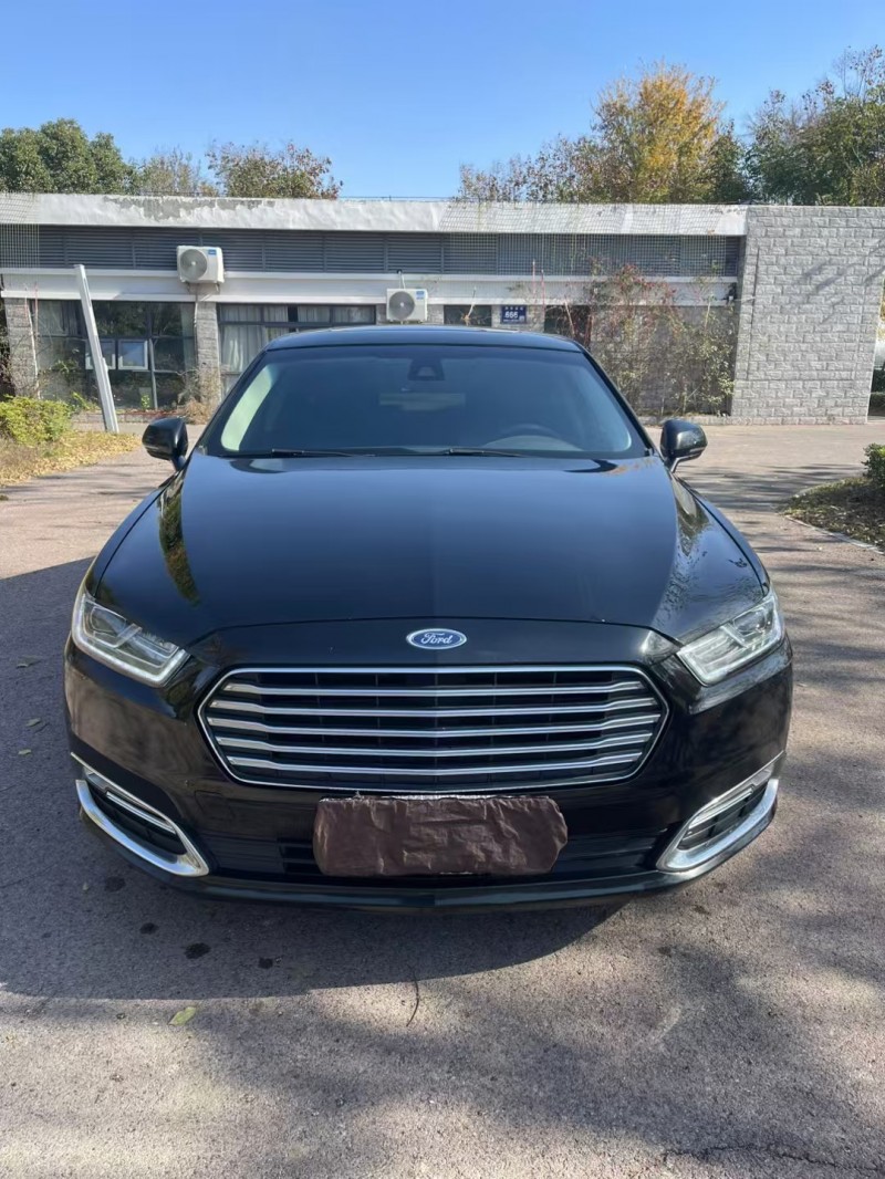 盐城16年福特金牛座1