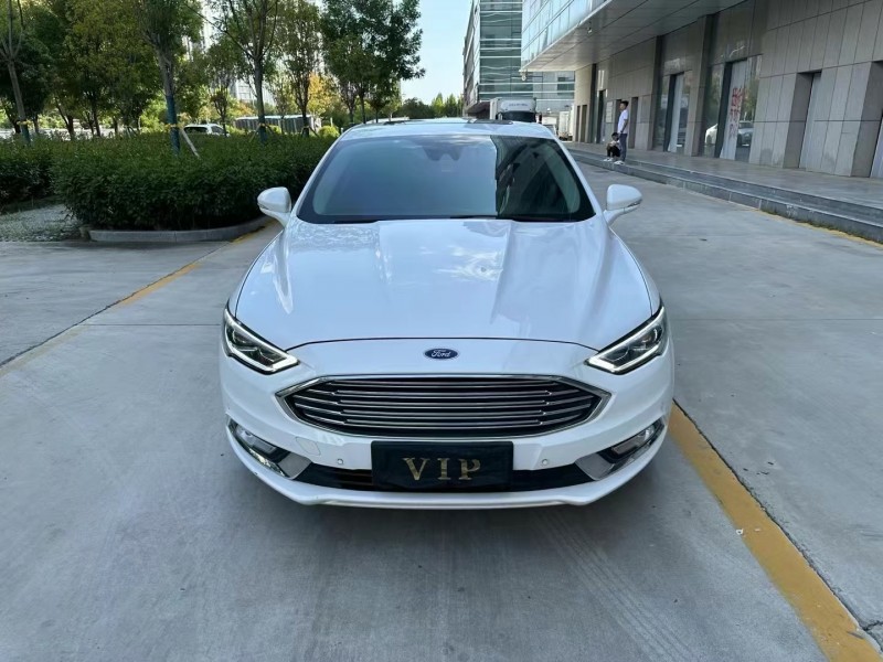 济宁18年福特蒙迪欧1