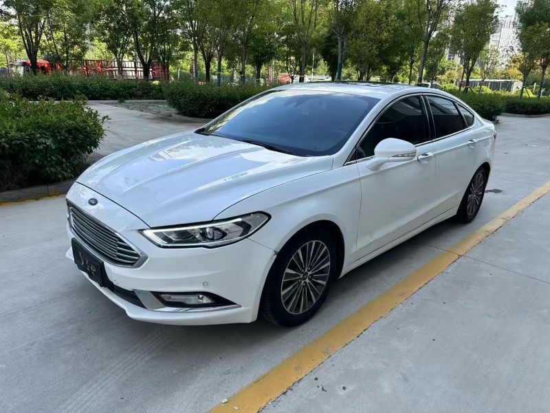 济宁18年福特蒙迪欧2