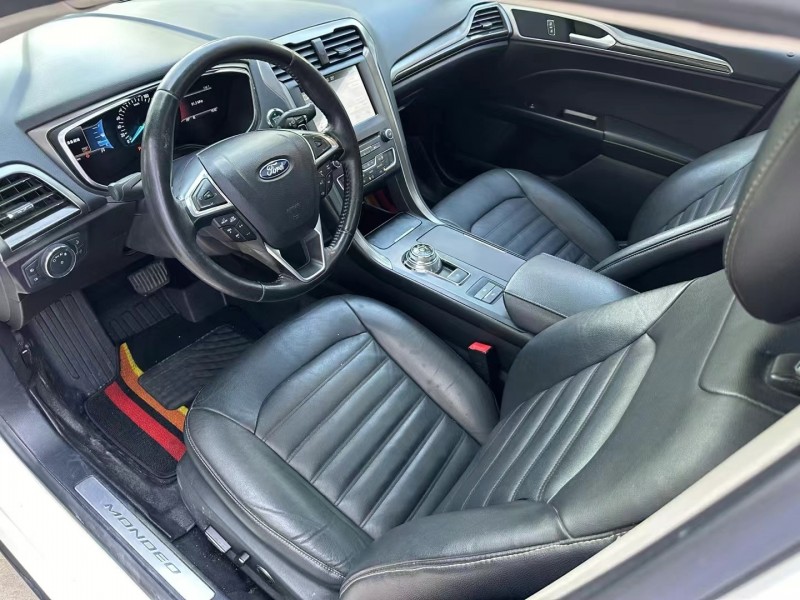 济宁18年福特蒙迪欧5