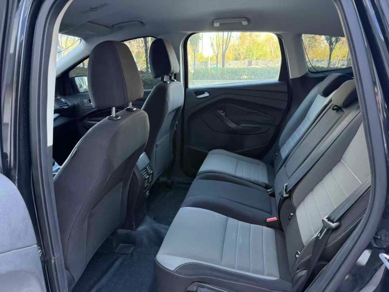 济宁16年福特翼虎6