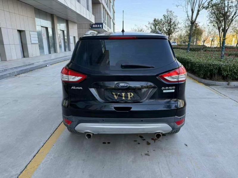 济宁16年福特翼虎9