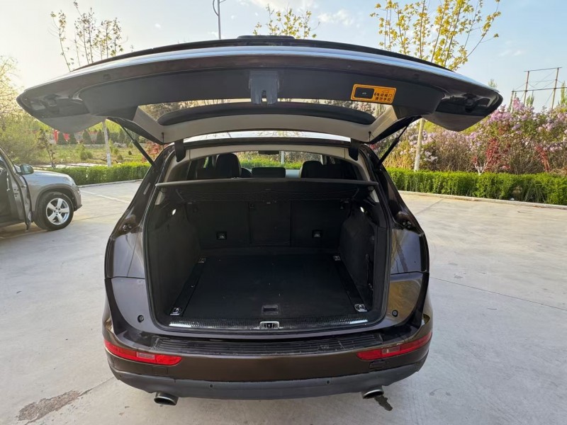 青岛16年奥迪Q57