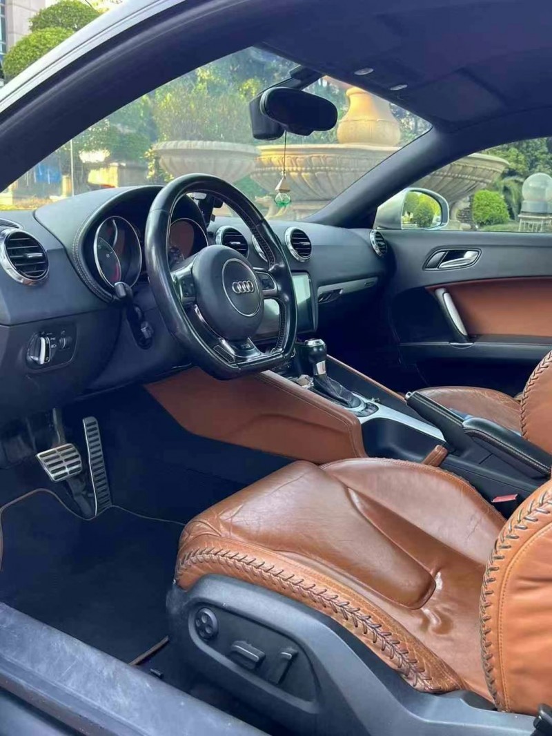 广州11年奥迪TTS6