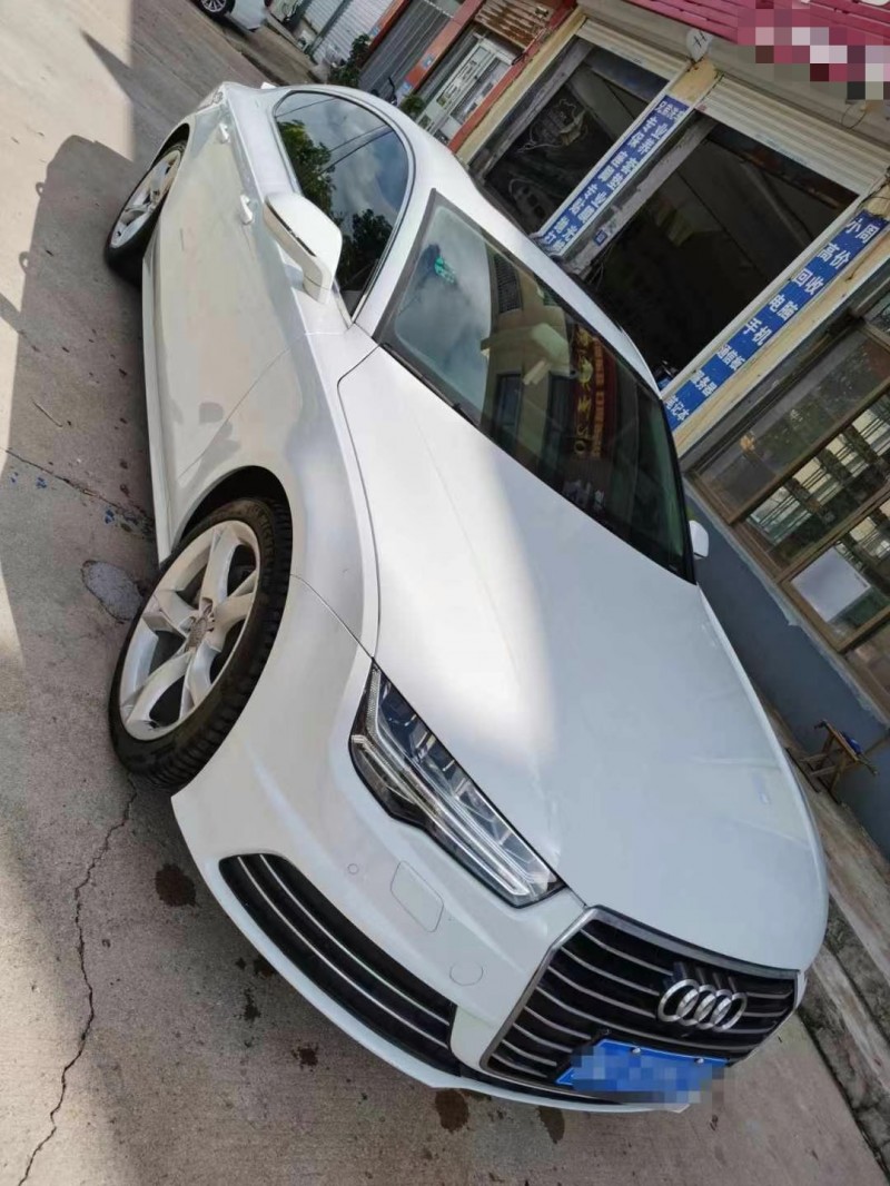 济宁17年奥迪A7L3