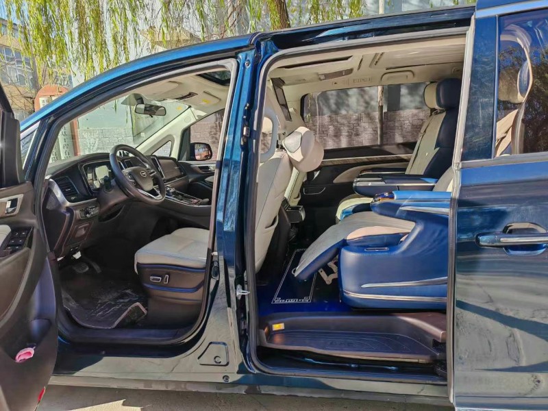 保定20年传祺GM89