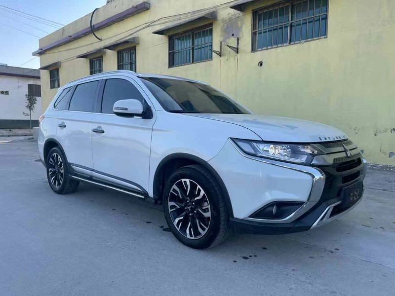 焦作19年三菱歐藍德3