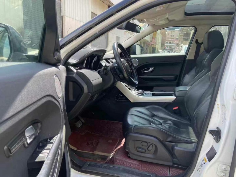 深圳16年路虎极光2