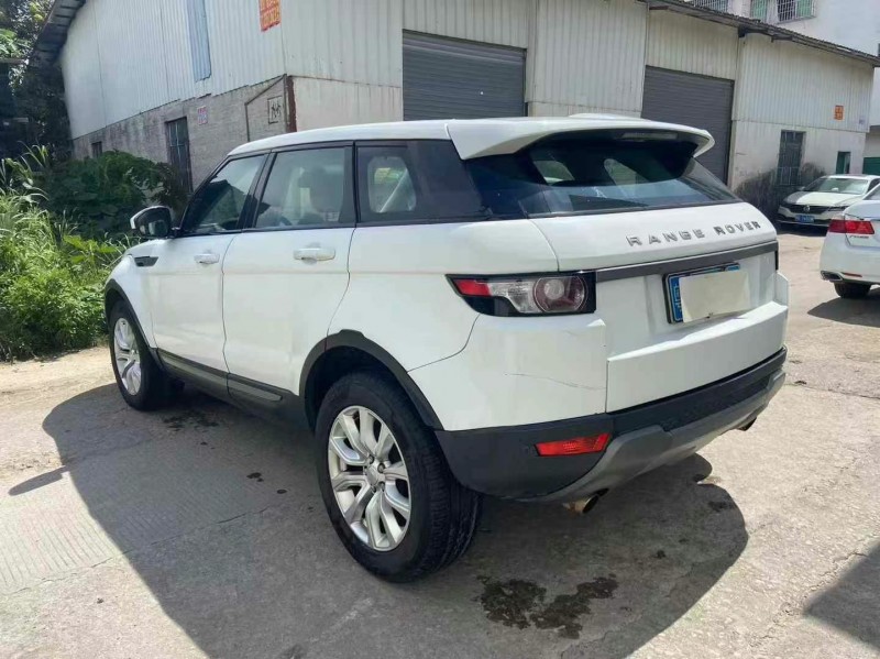 深圳16年路虎极光6