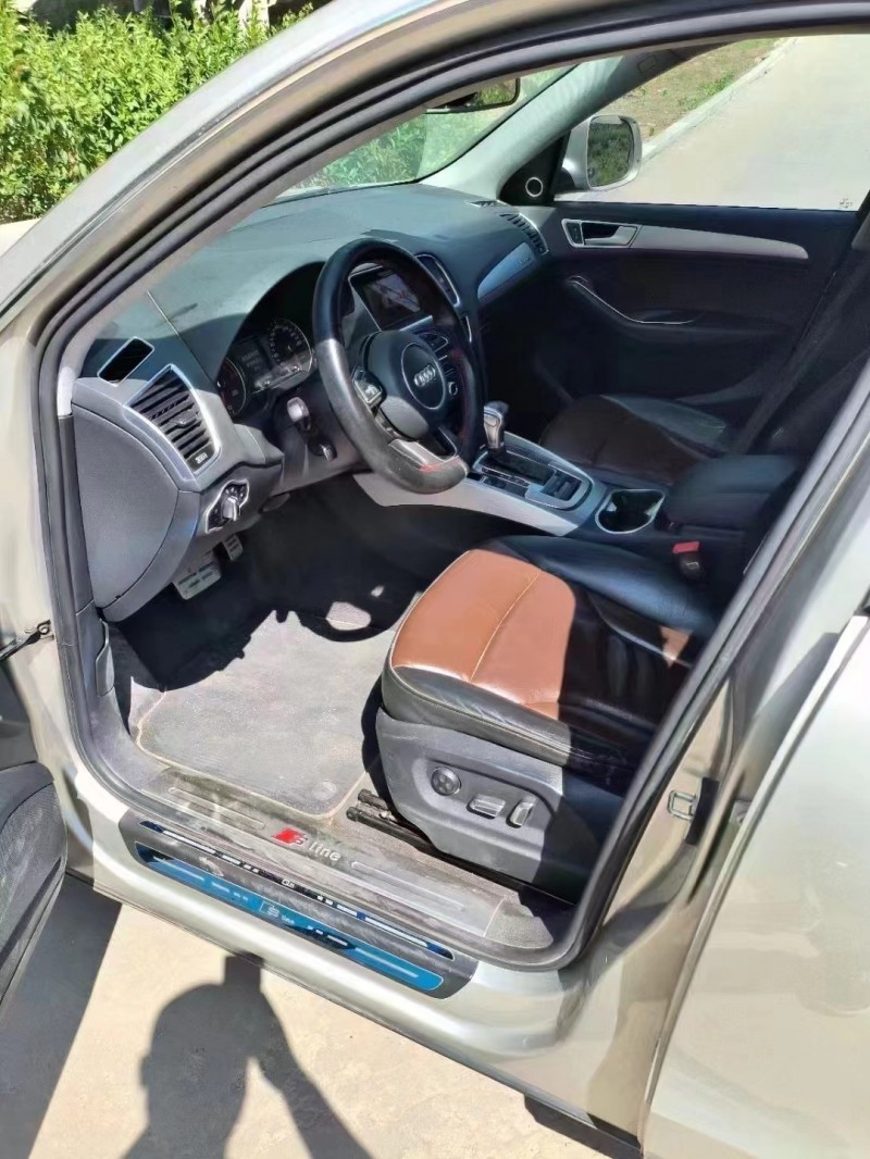 济宁16年奥迪Q55