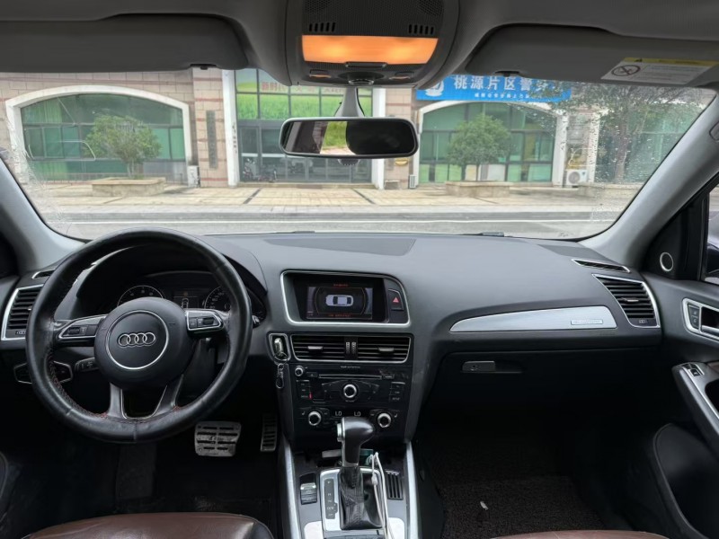 青岛16年奥迪Q56